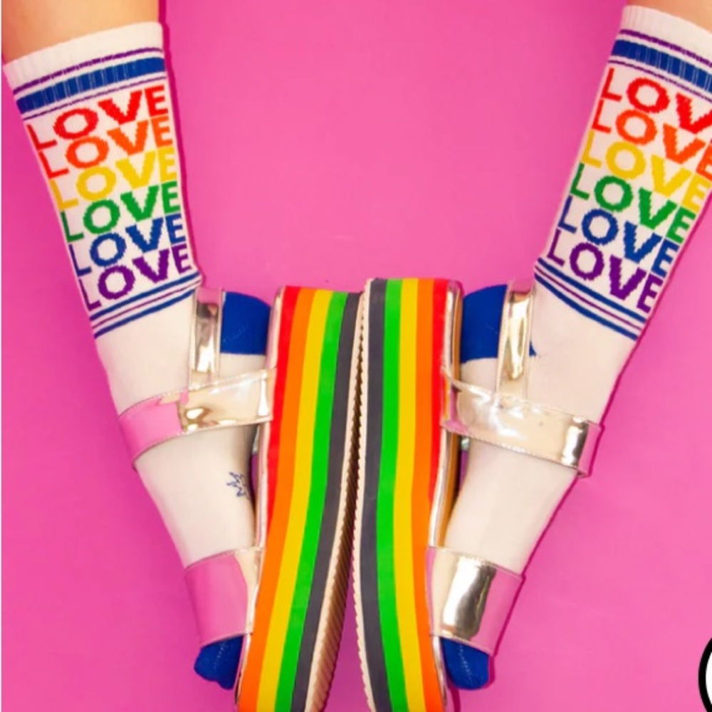Gum Poodle Rainbow Socks Love 💕 New!
